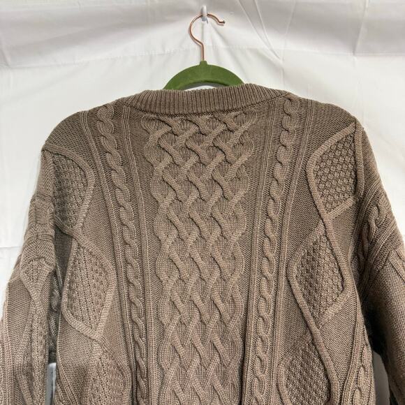 Guess Brown V-Neck Sweater Sz M - Picture 9 of 13